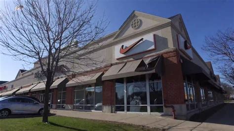 Catering to the sneaker enthusiast, <strong>Foot Locker</strong> in Chicago, IL provides the best selection of premium products for a variety of activities, including basketball, running, and training. . Dtlr on 87th and cottage grove